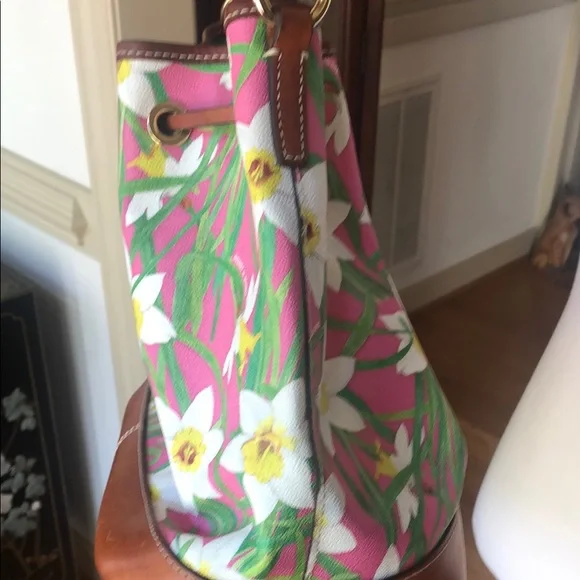 Dooney & Bourke Pink Floral Shoulder Bag - Picture 5 of 15